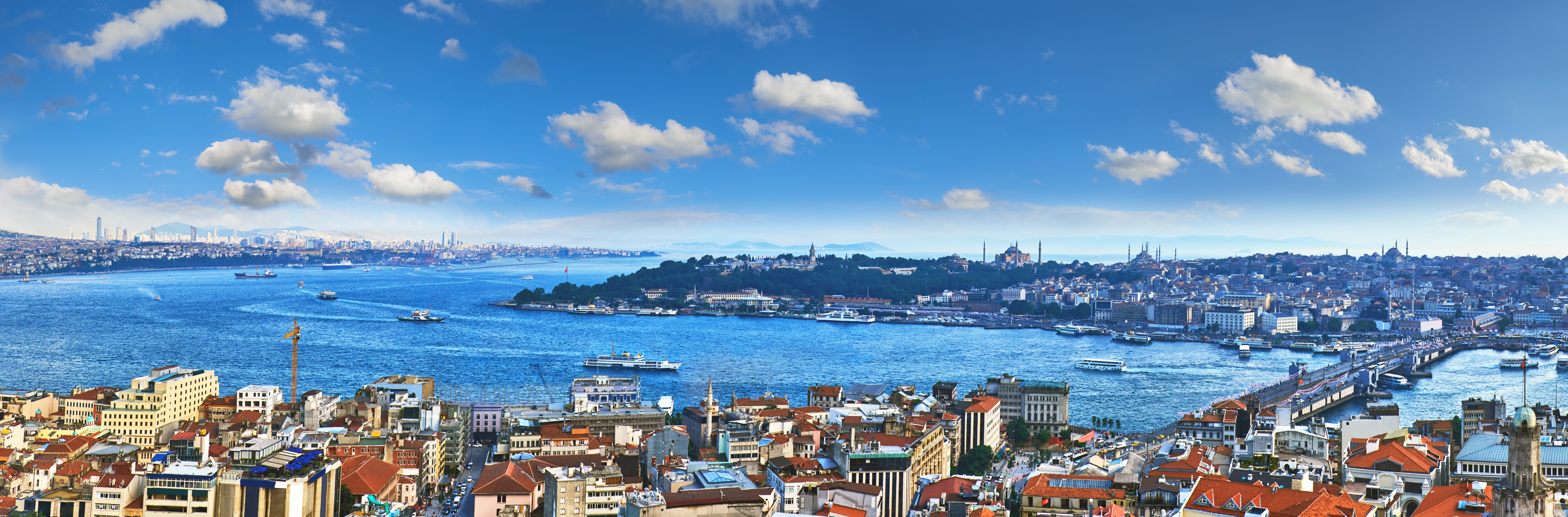 Cropped turkey  istanbul   golden horn from galata tower